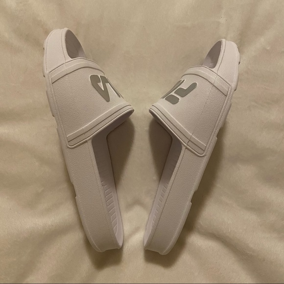 FILA Slides - Picture 3 of 6